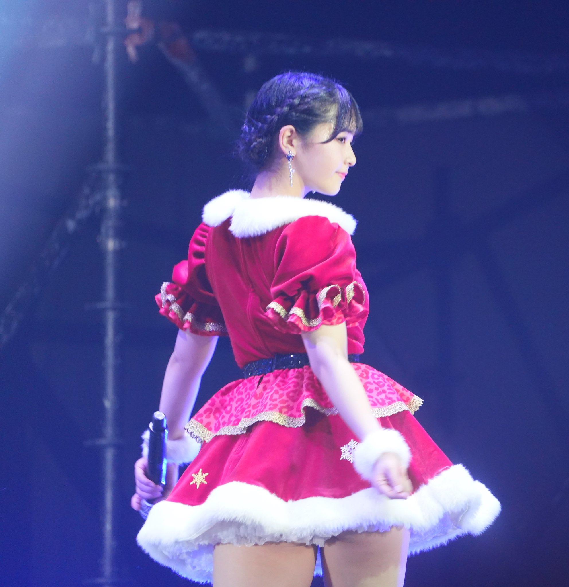 【画像】JCさん、太ももが限界突破してしまうｗｗｗｗｗｗｗｗｗｗｗｗ❤