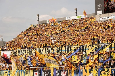 【悲報】Jリーグサポーターによる騒音問題、クラブ側が謝罪する事態にｗｗｗｗｗ