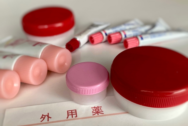 【緊急】ワイ薬剤師、とうとう軟膏の容器が入荷未定になる