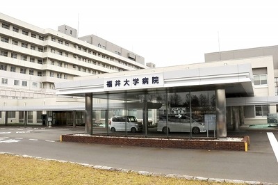 10代女子「（親知らず抜くの怖いなぁ…）おねがいします」歯医者「っし抜くか！」別の歯を抜いてしまう