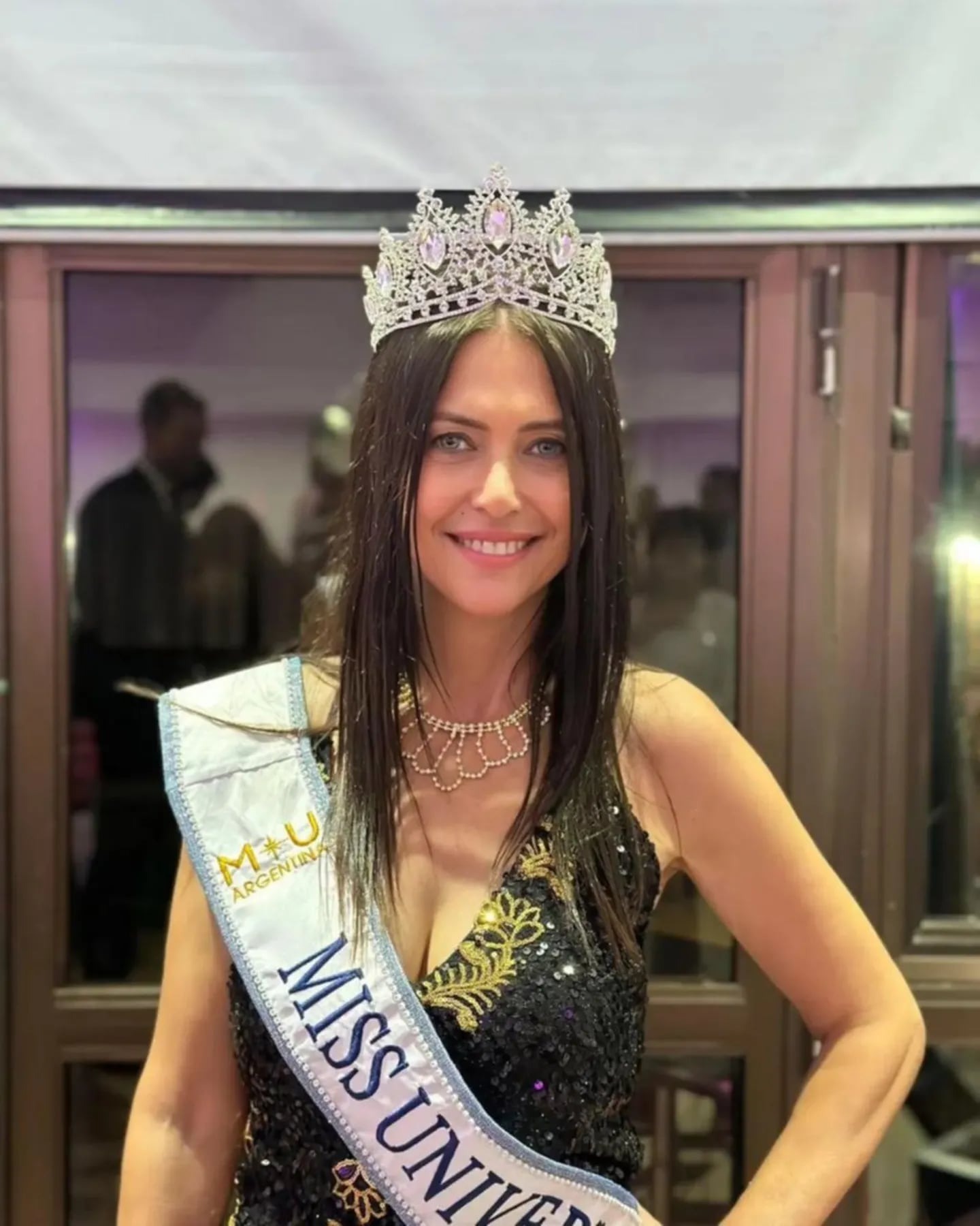 【画像】アルゼンチンのミスコン、60歳の女性が優勝してしまうｗｗｗｗｗ