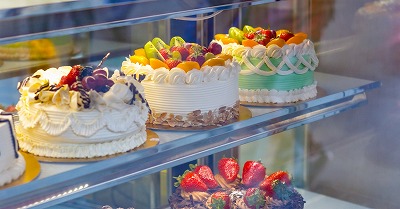【悲報】「街のケーキ店」、マジで潰れ始めてる模様・・・・・・